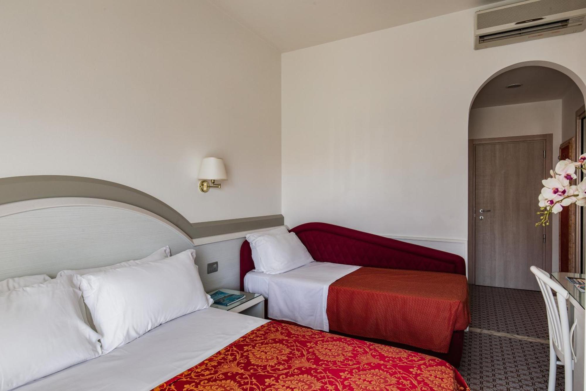 Hotel Caravelle Cesenatico Zewnętrze zdjęcie